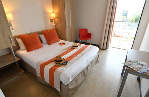 Bordeaux-Lac Condo | Appartement Lumineux | Parking Disponible
