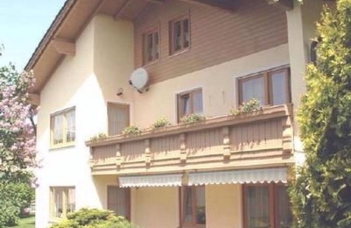 Bobrach Apartment | Appartement mit Terrasse, Garten und Grill by Interhome