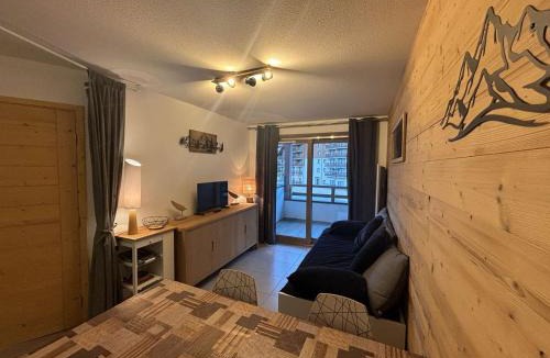 Auris Apartment | Appartement moderne 2 pièces au pied des pistes à Auris en Oisans - FR-1-297-355