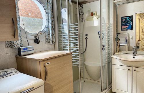 Granville Apartment | Appartement moderne centre-ville, 600m plage, résidence sécurisée, parking - FR-1-361-368