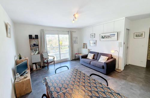 Granville Apartment | Appartement moderne centre-ville, 600m plage, résidence sécurisée, parking - FR-1-361-368