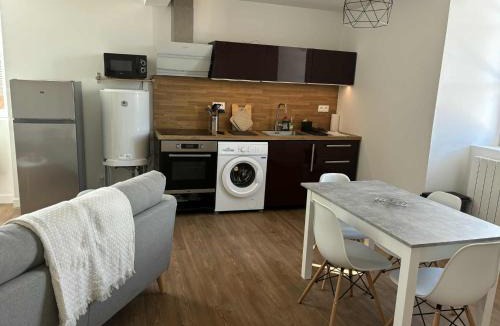 Combronde Apartment | Appartement moderne proche de l'autoroute