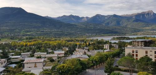 Embrun Apartment | Appartement plan d'eau vue panoramique