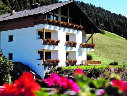 Sesto Apartment | Appartement Strobl