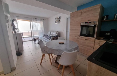 Argeles Plage Apartment | Appartement T3 climatisé avec piscine, terrasse et parking privé à 100m de la plage d'Argelès-sur-Mer - FR-1-388-204