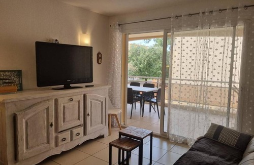 Argeles Plage Apartment | Appartement T3 climatisé avec piscine, terrasse et parking privé à 100m de la plage d'Argelès-sur-Mer - FR-1-388-204