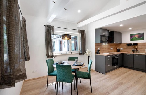 Munchen District Apartment | Appartment Antilope im Würmtal