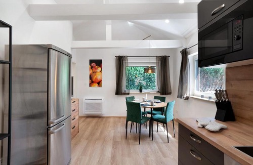 Munchen District Apartment | Appartment Antilope im Würmtal