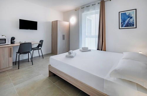 San Giuliano House | Appia