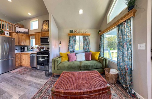 Sequim House | Apple Blossom Bungalow