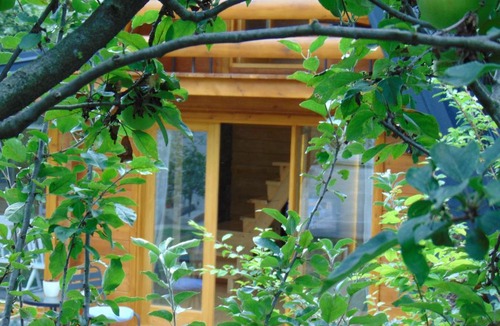 Donje Polje House | Apple House