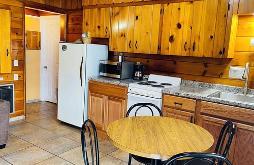 Chelan Hotel | Apple Inn Motel