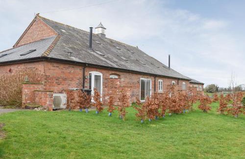 Middlewich House | Apple Tree Barn- Uk40791