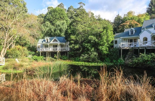 Apollo Bay Cottage | Apple Tree Cottage | Charming Coastal Getaway