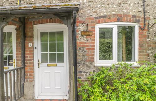 Shillingstone House | Apple Tree Cottage