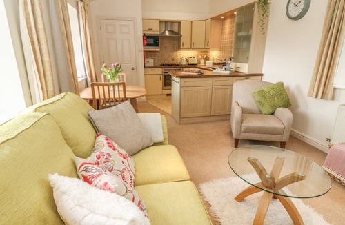 Windermere Cottage | APPLE TREE COTTAGE, with a garden in Troutbeck Bridge