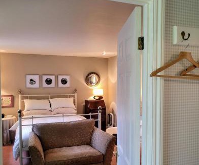 Westbury Apartment | Apple Tree View