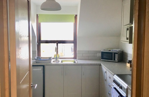 Appledore Apartment | Appledore - Hispaniola Stunning 2 bed 2 bath, sleeps 4(+2) and PARKING!