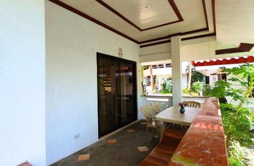 Real Hotel | Appleton Little Paradise Beach Resort & Restaurant REAL QUEZON