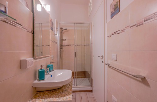 Historic Castle District House | Approdo Rooms - Eja Sardinia