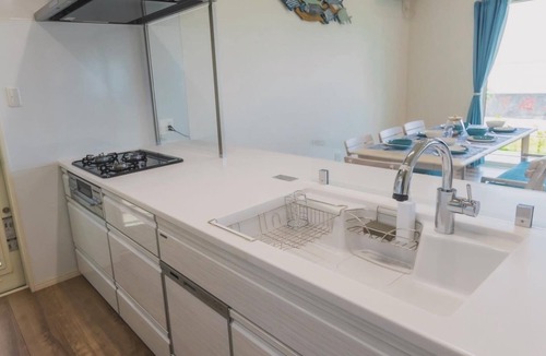 Taketomi-jima Taketomi-cho House | Approximately 10 minutes drive to downtown and airport! Stay" ⇨ "Live" "Another Home by the Sea" - Enjoy an extraordinary experience on Ishigaki Island and spend your time as you would in everyday life.