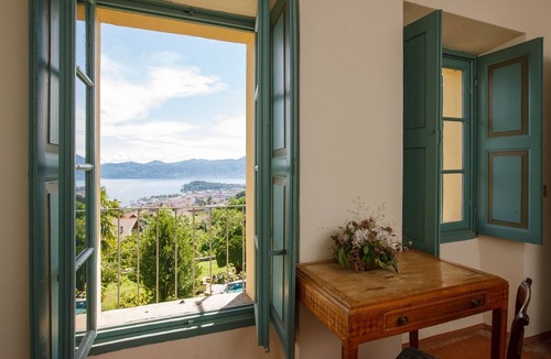 Cissano Villa | Approximately 250 m² 7-room house with refreshment basin and dream view