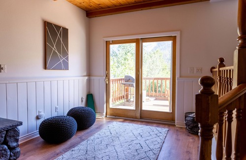 Wrightwood Ski Chalet | Apres-Ski Chalet Mt High Wrightwood Ski Resort