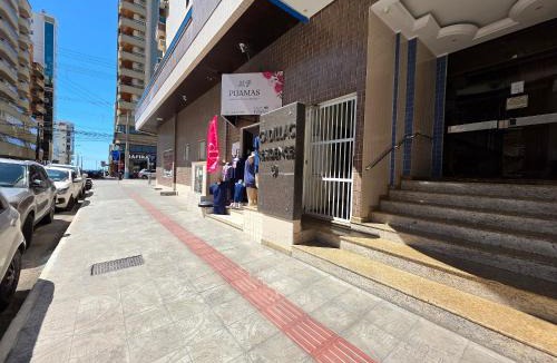 Andorinha Apartment | Apt 4 Quartos com Ar Condicionado 130m da Praia