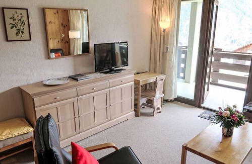 Acletta Apartment | Apt C 033 by Interhome