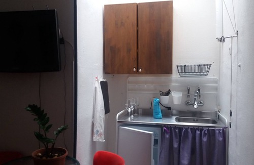 San Fernando Apartment | APT. ENGLISH FLOWER BEACH. 2 Wifi Free of 1Km of the Beach. Ten Minute Walk To Jumbo