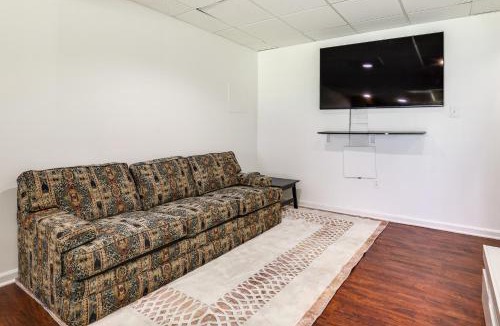 Glyndon Apartment | Apt Near the Metro w/Easy Baltimore Access