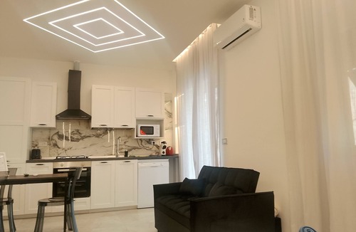 Quarto dei Mille Apartment | Apt Studio Apartment Sea & Gaslini Wi-Fi Fast