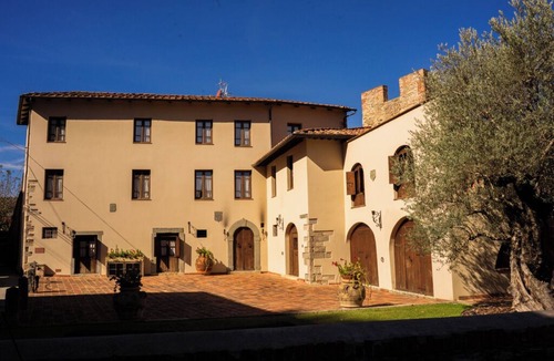 Vicopisano Apartment | Apt. THE CAPTAIN - "Brunelleschi Manor" Medieval Apartments Resort
