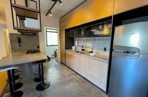 Lagoa da Conceicao Apartment | Apt w/Barbecue 650m From the Lagoon Ruh0109