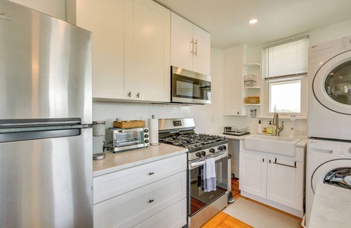 Golden Hill Apartment | Apt w/Furnished Patio 3 Mi to San Diego Comic-Con