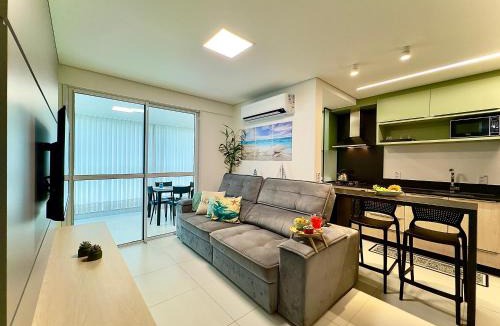 Itacolomi Apartment | Apto 3 Quartos Condomínio Resort Completo Pé na areia com Piscina borda Infinita, Beach Tennis, Academia, Sala de Jogos, Brinquedoteca, Playground e Portaria 24H , Churrasqueira Privativa Reserve Agora e Viva essa Experiência