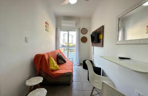 Mirim House | Apto com ar e garagem a 100m da praia