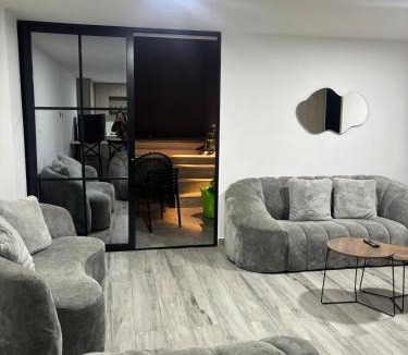 Itagui Apartment | Apto con jacuzzi privado y vista increíble