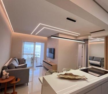 Vila Clais Apartment | Apto em Bertioga com AC e Wi-Fi - 300m da praia