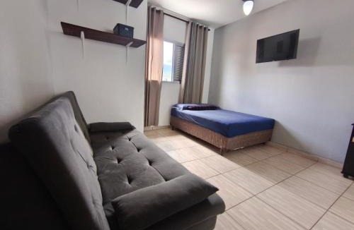Centro Apartment | Apto no Centro de Bertioga, próximo a Praia, Balsa, Pier e Prainha Branca, Wi-Fi, Churrasqueira, Vaga, 5 pessoas