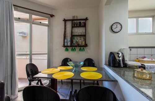 Parque da Areia Preta Apartment | Apto Pet Friendly com Garagem na Enseada Azul