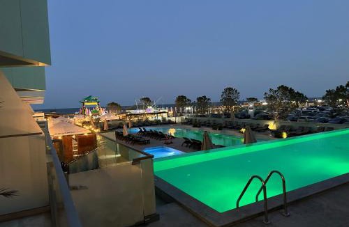 Mamaia-Sat Apartment | Aqua Infinity- Pool & SPA Resort