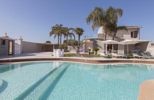 Punta Milocca Villa | Aqua Suites Doria