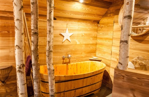 Mettet House | AquaLodge