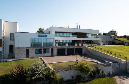 Cehu Silvaniei House | Aquangar
