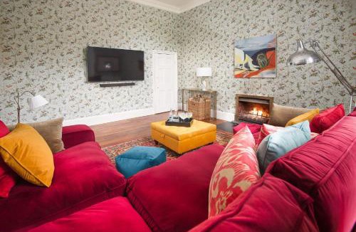 Richmond House | Aquarius Rising
