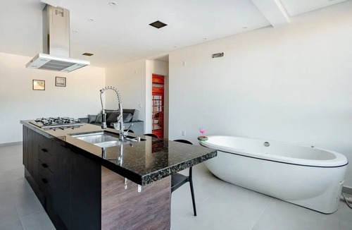 Ingleses do Rio Vermelho Apartment | Artistas Ingleses