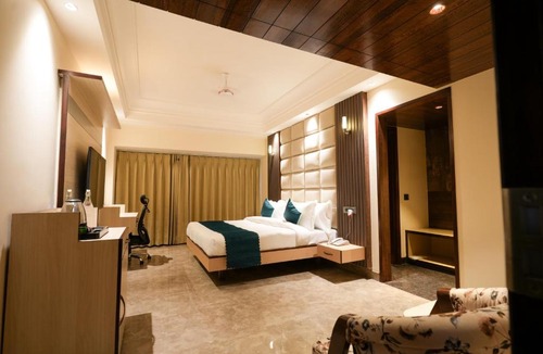 Panchkula Urban Estate Hotel | AR Plaza