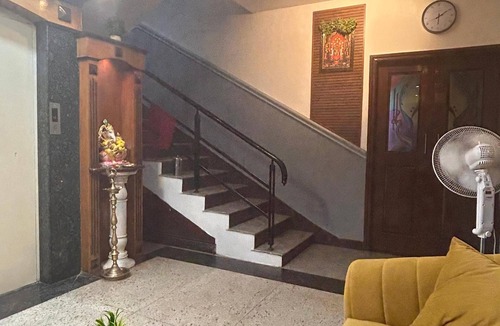 Bangalore City Center Hotel | Aradhya Comforts - MG Road