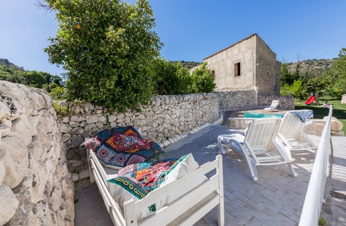 Ragusa Villa | "Arancelli 11" Typical Villa